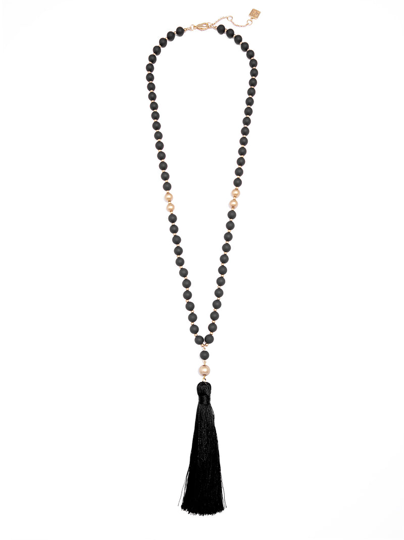 Matte Beaded Necklace with Tassel - blk